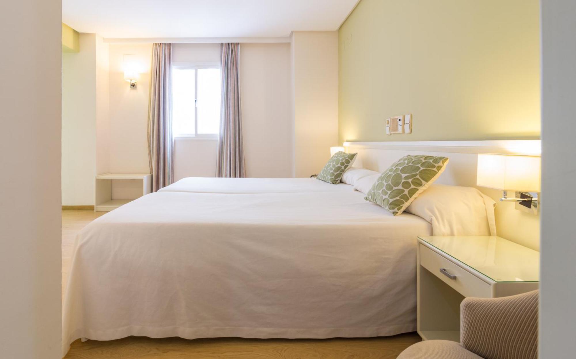 Hotel Plateria Ecija Ngoại thất bức ảnh